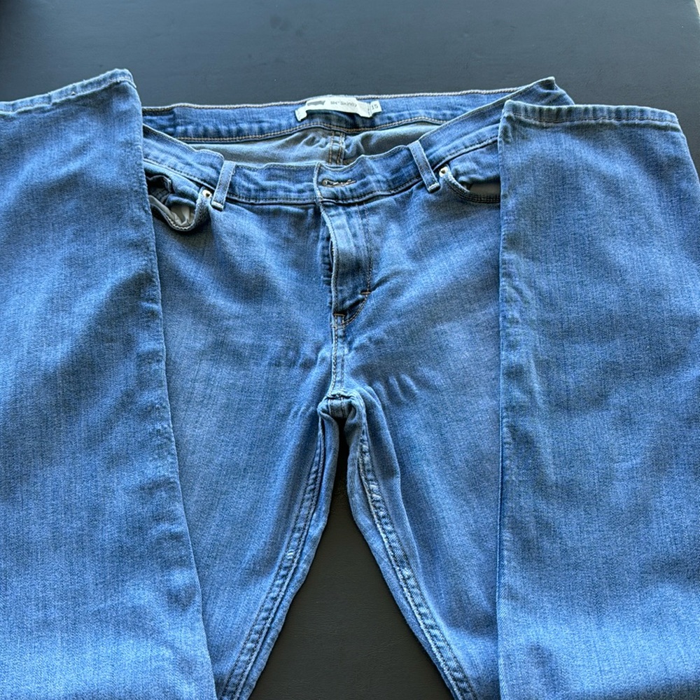 Levis Women’s 524 skinny